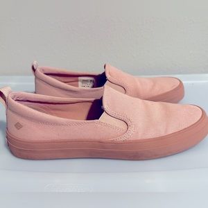 Pink Sperry 9.5 canvas sneaker